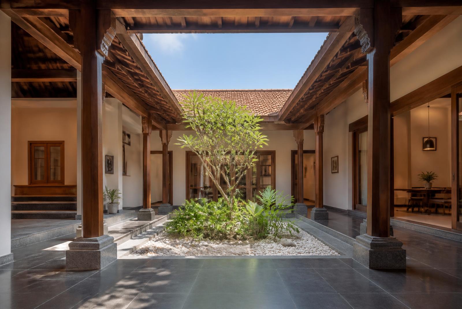 Nadumuttam Villa — open-to-sky central courtyard